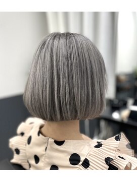 シエラ 心斎橋(CIERA.) CIERA.バレイヤージュ×ワンレンボブ