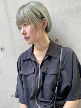 ディア(.eer) 【心斎橋/南船場】ホワイトモスグリーン×ミニマムボブ/小顔ヘア