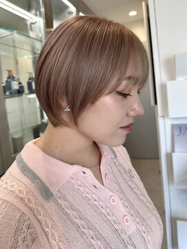 サンクプロジェクト(cinq PROJECT) 韓国風顔周りレイヤーカットミルクティーベージュショートボブ