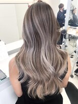 ジル ブラン 福岡(JIL BLAN)&nbsp;ハイライトカラー/ショートカット/レイヤーカット/福岡天神