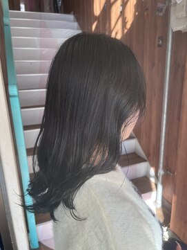 アヴァンス 天王寺店(AVANCE.) ブルーブラック×透明感