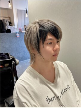 ノア(noah.) グレイと前髪の黒