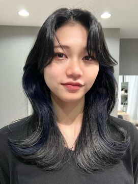 ニトバイアンキシム(nit by ahnkism) 韓国風レイヤーカット顔まわりくびれオルチャン堀江