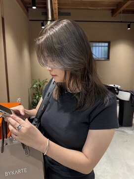 サムウェア(SOMEWHERE) ブリーチを使わないWカラー