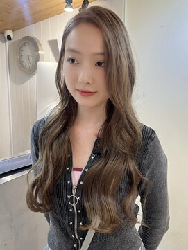 キラ 原宿(KILLA) ココアベージュ/オリーブグレー/小顔/黒髪/クラゲヘアー/原宿