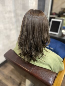 ニリアカラー 北34条店(Nilia color)の写真/【北34条駅徒歩1分】スピーディーな接客と心遣いでサロンタイムが心地良い♪