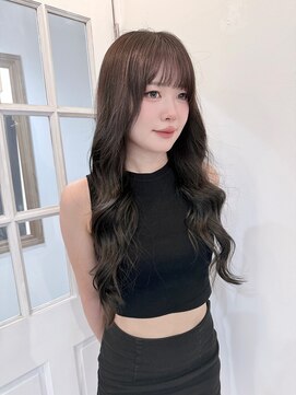 マーノプラス(mano+) 黒髪ロング