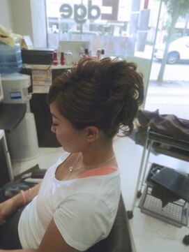 ヘアセットサロンエッジ(Edge) 大人カッチリアップスタイル
