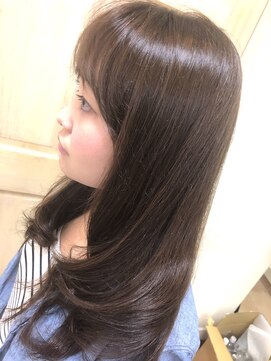 ヘアメイク アンティ 毛先までうる艶柔らかいのにはり弾力性に優れたHUEグロスカラー