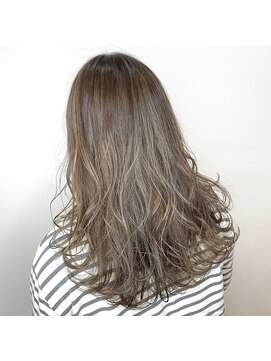 ティーノ(TINO by ganesha) くすみベージュハイライト