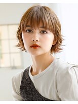 タヤ 東急百貨店吉祥寺店(TAYA)&nbsp;20代シースルーバングハイライトオリーブカラーショートボブ