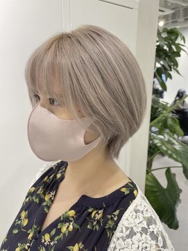 ボンドストーリー(Bond Story) 【Bond Story 白川】ホワイトベージュ♪