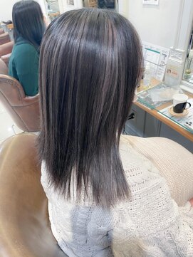 ネオリーブアイム 横浜西口店(Neolive aim) 3Dハイライトカラー ホワイトグレー【横浜】