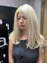 ティアム 渋谷店(Tiam shibuya) 斜めバング/グレージュカラー/デザインカラー/シルキーベージュ