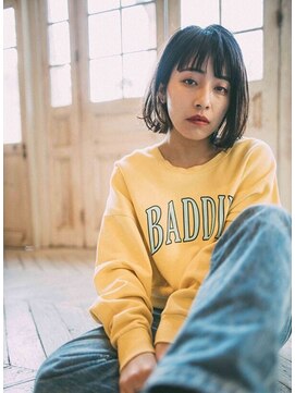 グランブルーヴィータ(GranBlue vita) 切りっぱなしボブイヤリングカラー/暗色・暗め・黒髪