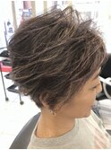白髪ぼかしハイライト　ショート