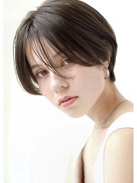 トリッカ 銀座(tricca) イメチェン/小顔/クールショート/ハンサムショート/黒髪