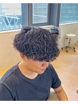 アウラ(AURA) 波巻きパーマシャドウパーマツイストスパイラル