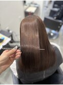 つやつやサラサラに導く縮毛矯正