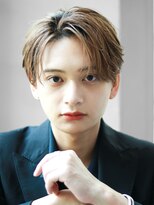 ハイトーンカラーフェザーパーマニュアンスパーマセンターパート