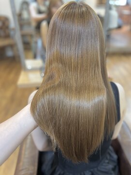 ワン エイティー ディグリース 恵比寿(180°One Eighty Degrees.) 【ブリーチ無】ハイトーンベージュ/ミルクティーベージュ