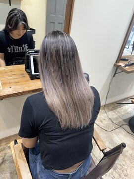 リフル 八王子(RIFULL) ハイライト　バレイヤージュ　ショート　レイヤー　髪質改善