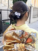 ピークアブー 銀座中央通り(PEEK-A-BOO)&nbsp;成人式アップスタイルヘアセットカチモリリボンアレンジ
