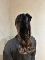 ネウィ 大分中央町店(newi)&nbsp;大人可愛いリボンヘアアレンジゆる巻きロングヘアセット