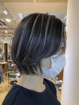 ブリッツレボルト(BLITZ R EVOLUT) ショート×白髪ぼかしハイライトs