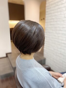 レコジョ(Recojo) (大人可愛いバルーンショートボブ)Hide