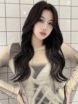 ルームバイシー 新宿(Loom. by Sea) ミニウルフ×チェリーブラウン[くびれヘア/イメチェン/夏]