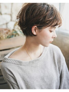 カライングドゥ(ing deux) 大人可愛い20代30代40代黒髪前下がりショートボブ丸みショート◎