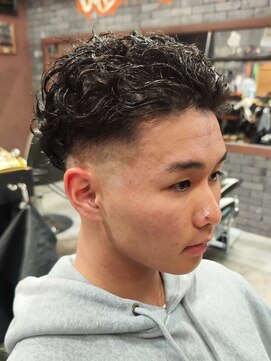 フォーコーナーズカットショップスリーセント 栄(FourCornersCutShop 3/cent) 宮城リョータパーマ/オールバックパーマ/フェードカット