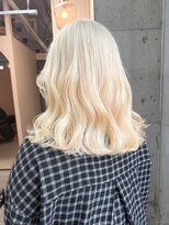 ラニヘアサロン(lani hair salon) ブロンドカラー/抜きっぱなし/金髪/透け感カラー/外国人風カラー