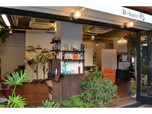 ビーヘア 大橋店(B hair)の雰囲気（ヴィンテージ感溢れる店内で幅広い年代、男性もくつろげるサロン）