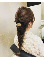 花やの前の美容室 山梨本店 お呼ばれヘアアレンジ＊編み下ろし