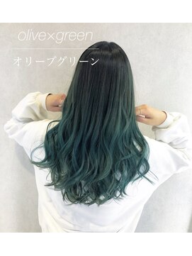 バトー(bAteAu) インナーカラー、エクステ、グラデーション、ホワイトブリーチ