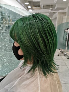 クオーター(QUARTER) ミディアムウルフ