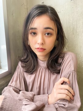 ソワリー 栄(THOiRY) THOiRY【女性らしい柔らかヘア】似合わせ小顔艶髪ゆる巻きロング