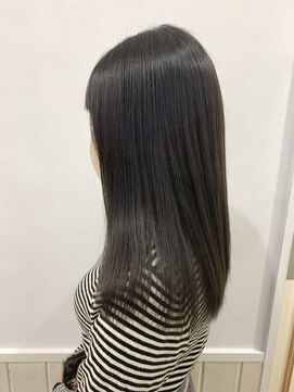 ネオリーブウリ 二子玉川店(Neolive uri) ショコラアッシュヘルシースタイルふんわり白髪ぼかしハイライト