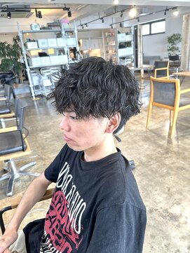 ザ オーダー(THE ORDER) 初パーマにおすすめ波巻きスパイラルパーマ波巻きパーマ刈り上げ