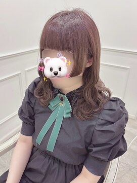 リルミー(Lilme) ぱっつん前髪×リップライン姫カット*まゆ