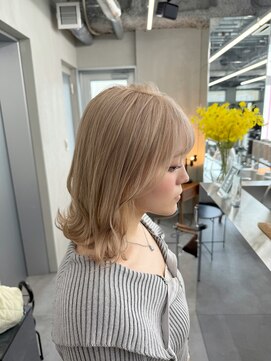 ナンバーナイン 札幌大通(NUMBER NINE) ホワイトベージュ