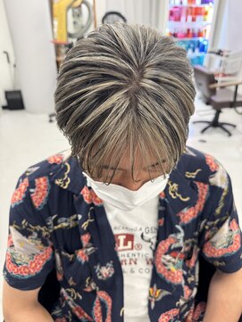 バース 梅田中崎町店(BIRTH) 50代40代白髪ぼかしシルバーメッシュバレイヤージュ