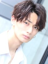 リップス 栄(LIPPS) 前下がりソフトツイストショート