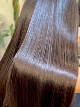 【質感仕上げ】ツヤ・手触り・持続力を高めるプレミアムケア