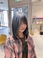 ステラ ヘア デザイン サロン(STELLA hair design salon)&nbsp;水色アンブレラカラー×ミディアムレイヤー 【由比藤】