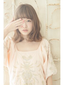 バズ ビー(BUZZ Bee) ゆるふわ　ナチュラル　ミディ