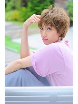 アクロヘアルーム(acro hair room)&nbsp;デザインカラ―でふんわりとした立体感を！