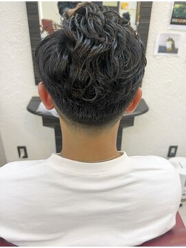 ヘアーデザインロアール(HairDesign LOIRE) フェード×パーマ